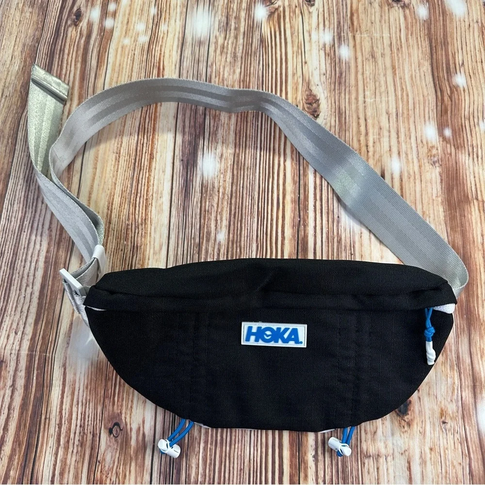 Hoka Hip Pack Belt Bag Pockets Hiking Outdoor Black And white